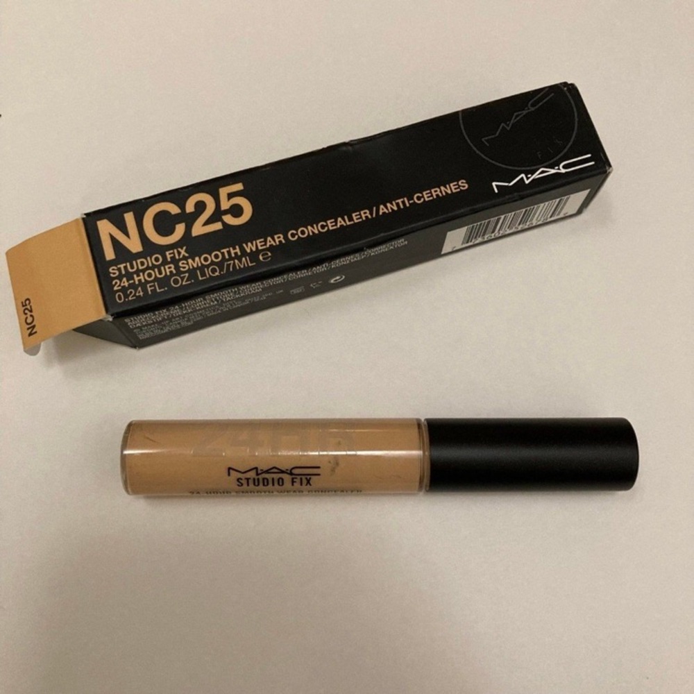 Mac concealer